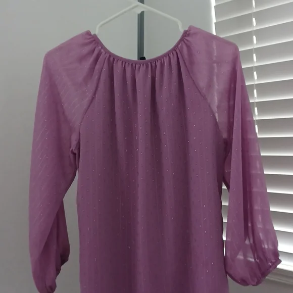 White House Black Market Blouse - Picture 9 of 13